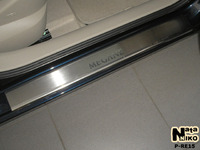 Накладки порогов Premium Natanika для Renault Megane 2002-2009 (5 дверей) P-RE15 (4 шт.)