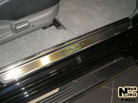Накладки порогов Premium Natanika для Mitsubishi Pajero Sport 2005- P-MI12 (4 шт.)