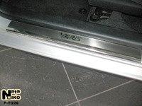 Накладки порогов Premium Natanika для Toyota Yaris 2011-2014 (5 дверей) P-TO26 (4 шт.)